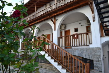 Regos Hotel