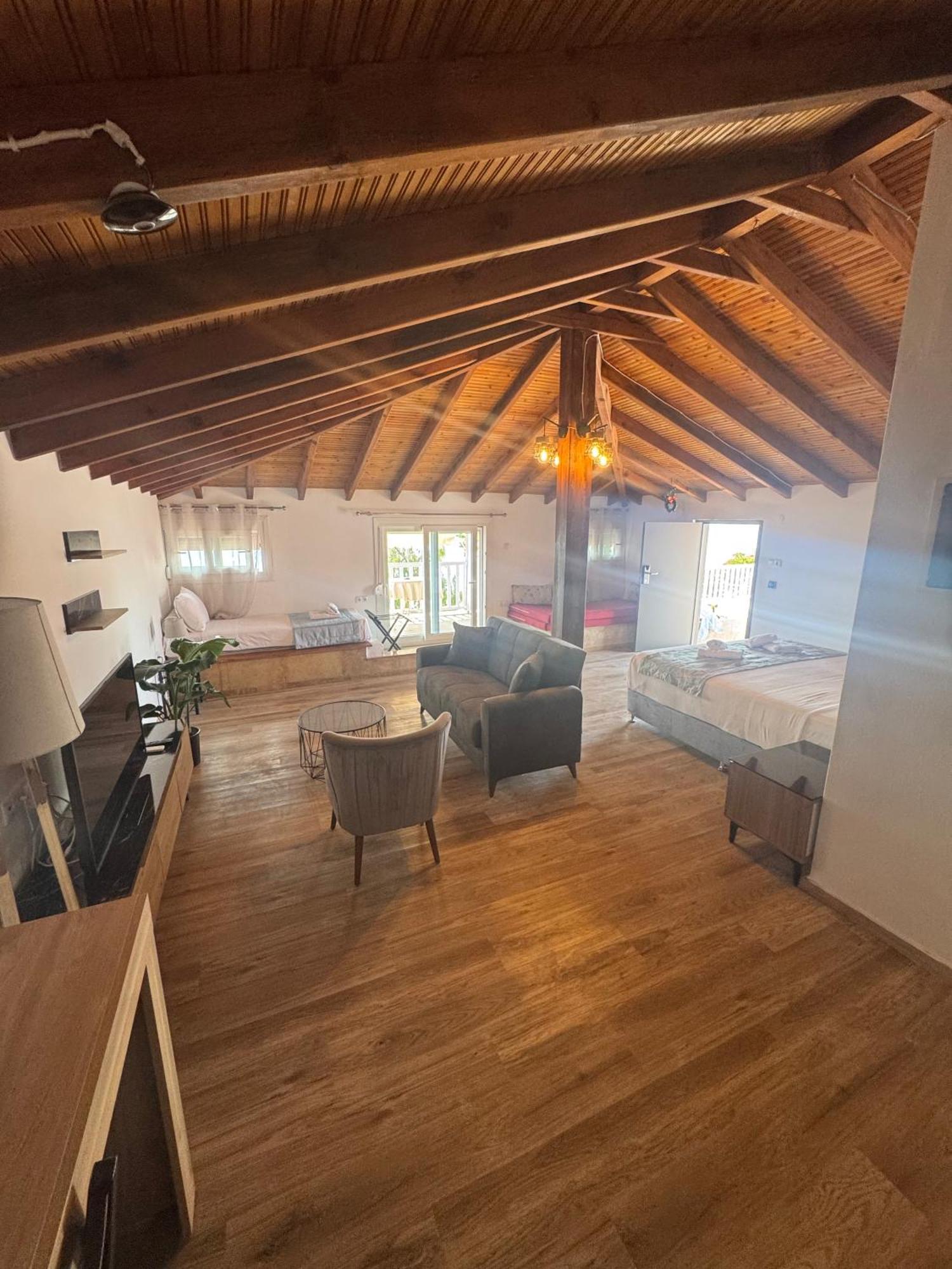 Regos Hotel
